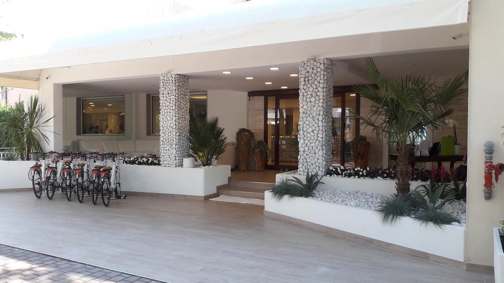 Hotel Bellariva Lido di Jesolo Esterno foto
