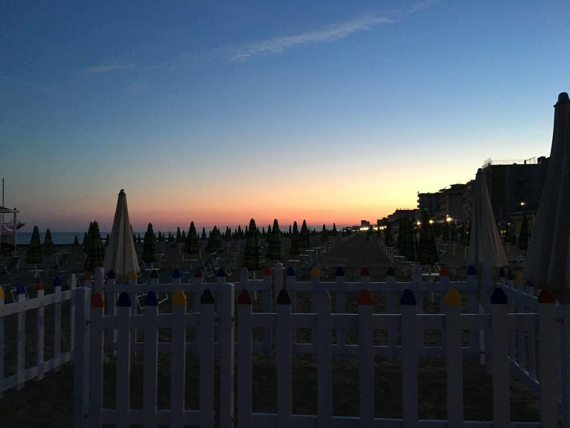 Hotel Bellariva Lido di Jesolo Esterno foto