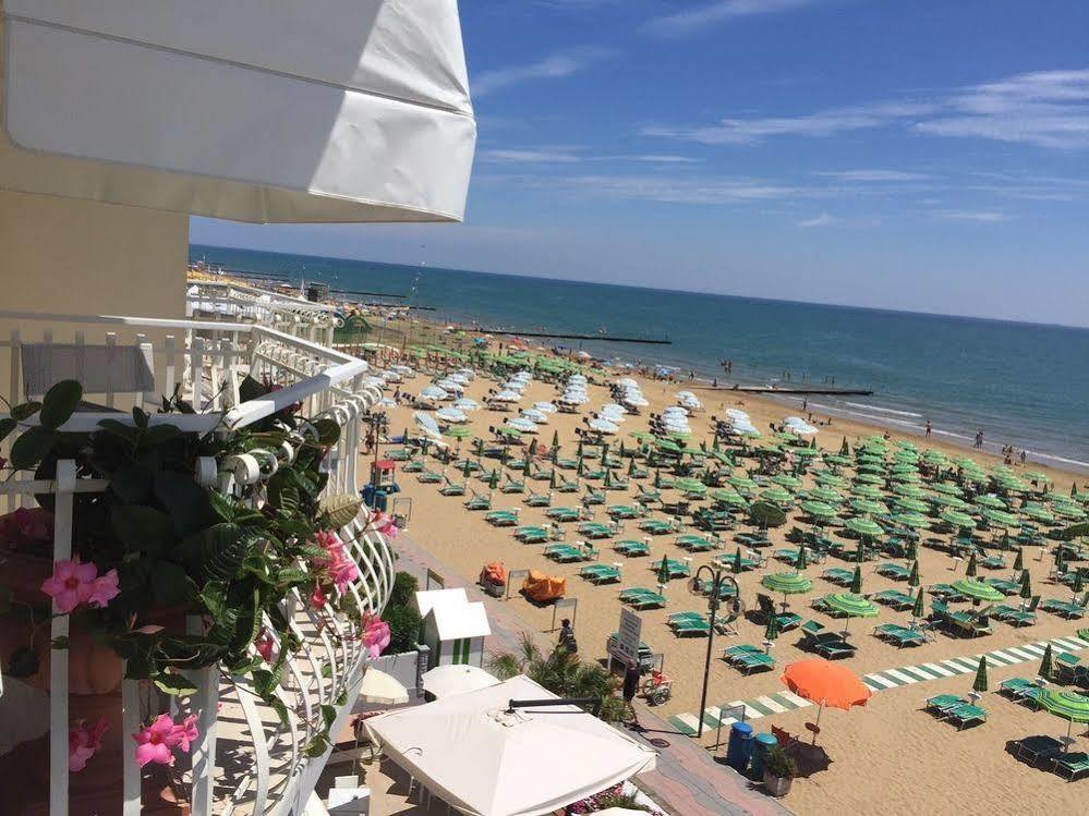 Hotel Bellariva Lido di Jesolo Esterno foto